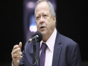 União Brasil expulsa Chiquinho Brazão do partido após operação da PF