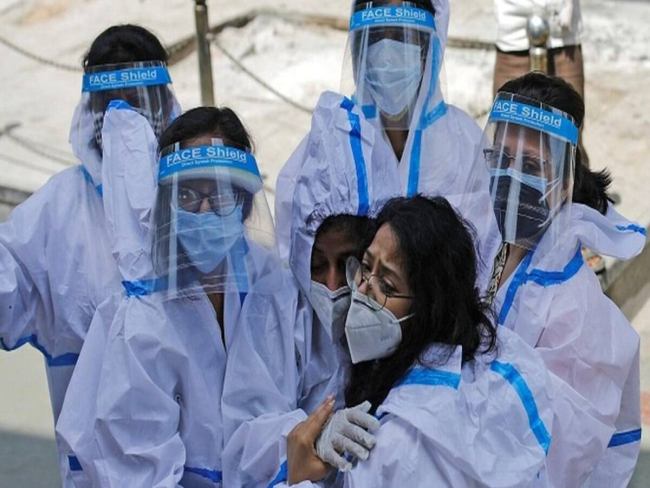 Covid 19: as imagens que revelam o colapso na Índia na pandemia